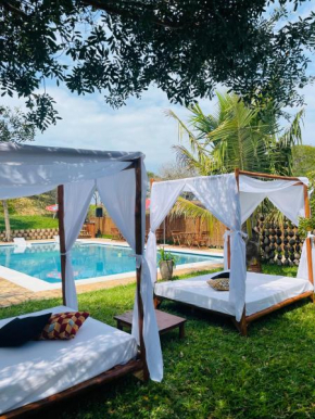 Mangal Beach Lodge